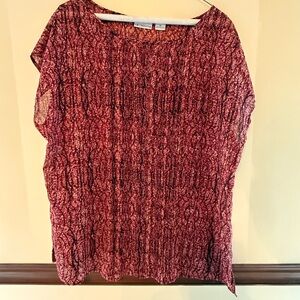 Women's Red Patterned Top